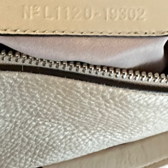 Coach‎ Pebbled Leather Purse - Picture 6 of 7